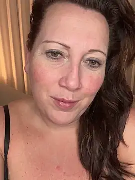 xsexycurvymilf online show from February 2025 02:48:02 PM