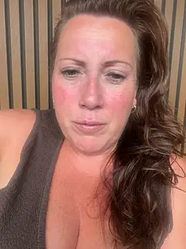 xsexycurvymilf online show from July 2026 07:05:02 PM
