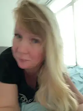 EmmaInLove23 online show from December 2024 08:05:02 AM