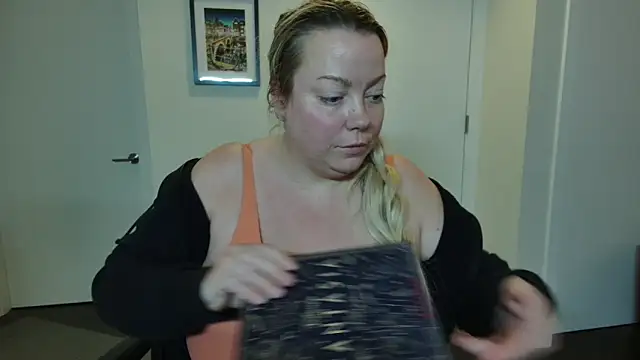 Beauty4AGent online show from October 2025 01:56:01 AM