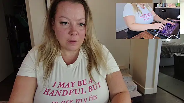 Snapshot of Beauty4AGent chatting on June 2026 05:55:02 PM Beauty4AGent online show from June 2026 05:55:02 PM