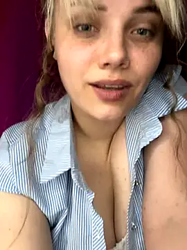 Juuice online show from September 2025 08:32:02 PM