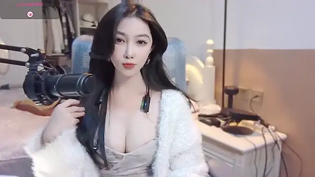Snapshot of vyizh- chatting on December 2024 05:29:02 AM vyizh- online show from December 2024 05:29:02 AM