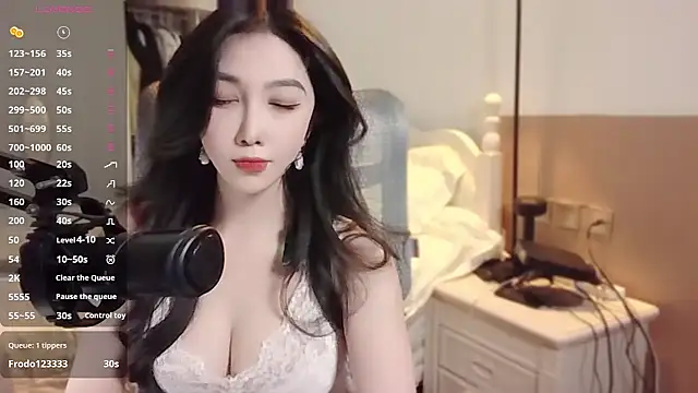 Snapshot of vyizh- chatting on December 2024 07:33:02 AM vyizh- online show from December 2024 07:33:02 AM