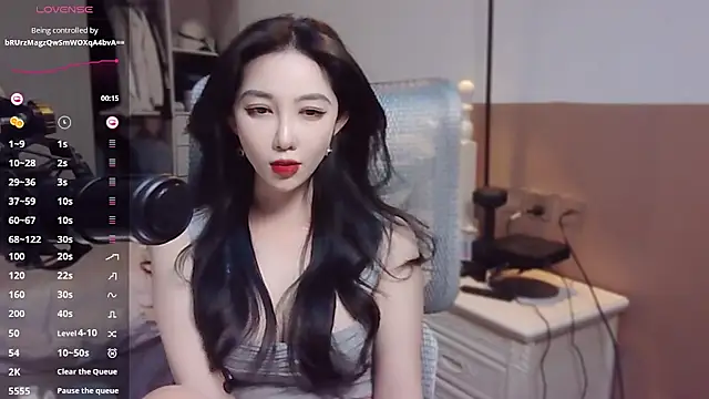 Snapshot of vyizh- chatting on December 2024 08:07:02 AM vyizh- online show from December 2024 08:07:02 AM