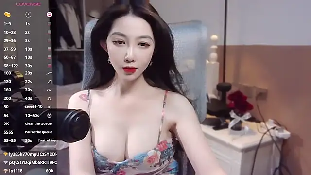 Snapshot of vyizh- chatting on January 2025 08:17:01 AM vyizh- online show from January 2025 08:17:01 AM