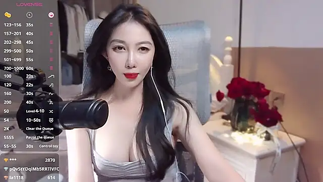 Snapshot of vyizh- chatting on January 2025 04:37:02 PM vyizh- online show from January 2025 04:37:02 PM