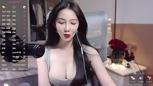 Snapshot of vyizh- chatting on January 2025 01:41:02 PM vyizh- online show from January 2025 01:41:02 PM