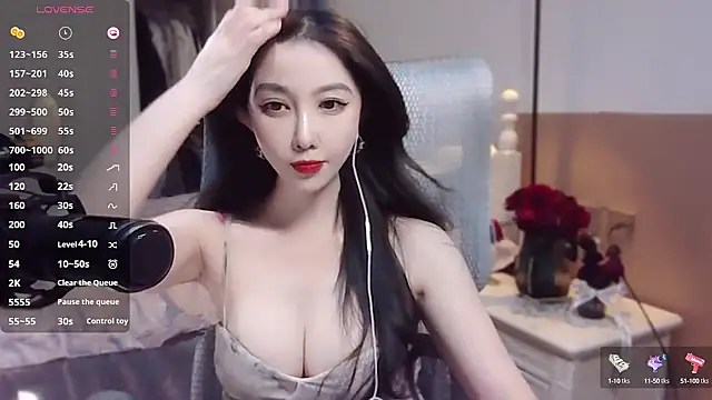 Snapshot of vyizh- chatting on January 2025 05:22:02 AM vyizh- online show from January 2025 05:22:02 AM