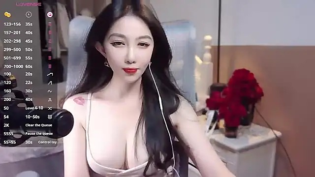 Snapshot of vyizh- chatting on January 2025 06:14:01 AM vyizh- online show from January 2025 06:14:01 AM
