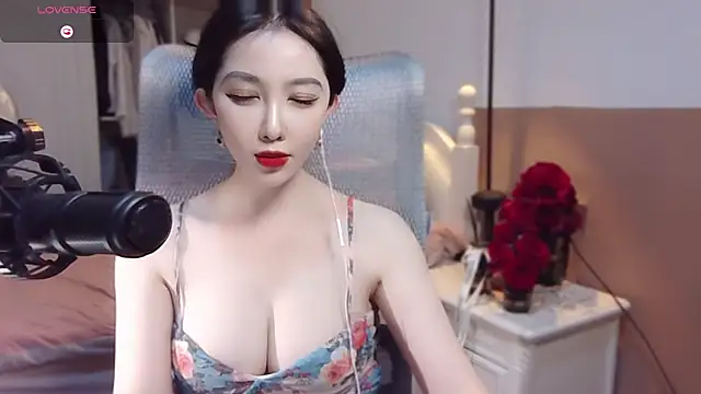 Snapshot of vyizh- chatting on January 2025 01:48:01 PM vyizh- online show from January 2025 01:48:01 PM