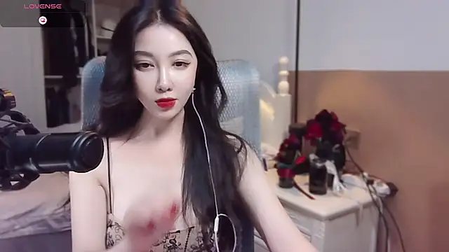 Snapshot of vyizh- chatting on January 2025 04:48:01 PM vyizh- online show from January 2025 04:48:01 PM
