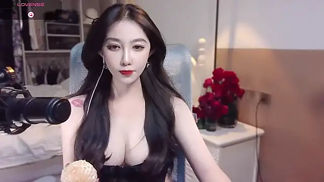 Snapshot of vyizh- chatting on March 2025 01:53:02 PM vyizh- online show from March 2025 01:53:02 PM