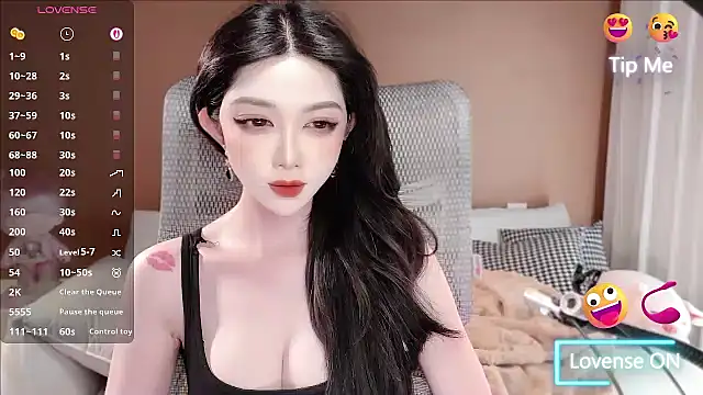 Snapshot of vyizh- chatting on May 2026 01:29:02 PM vyizh- online show from May 2026 01:29:02 PM