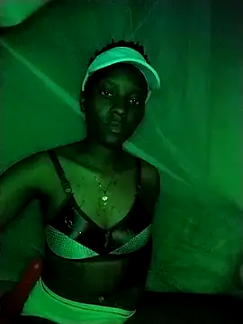 Snapshot of ShydatX chatting on November 2025 06:52:02 PM ShydatX online show from November 2025 06:52:02 PM