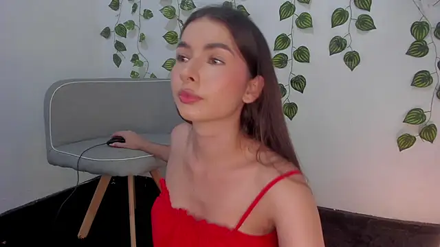 Snapshot of Coralinee_01 chatting on December 2024 08:42:01 PM Coralinee 01 online show from December 2024 08:42:01 PM