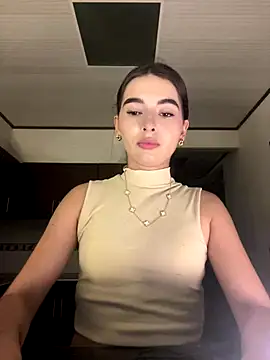 Coralinee 01 online show from December 2025 12:27:02 AM