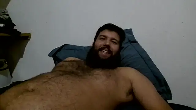 Snapshot of Luksmen chatting on May 2026 02:17:01 AM Luksmen online show from May 2026 02:17:01 AM