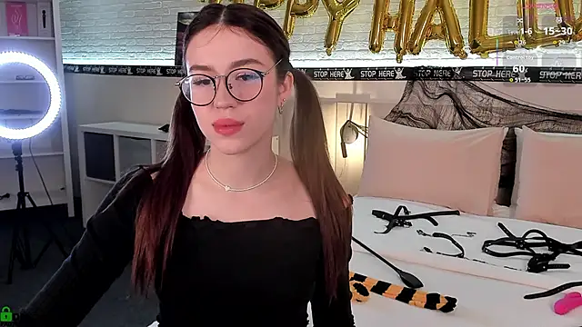 Snapshot of BelovedRuby chatting on October 2025 02:56:01 AM BelovedRuby online show from October 2025 02:56:01 AM