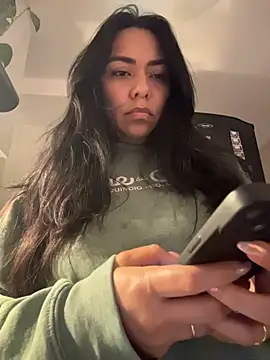 PetitLumiere online show from November 2025 06:00:02 AM