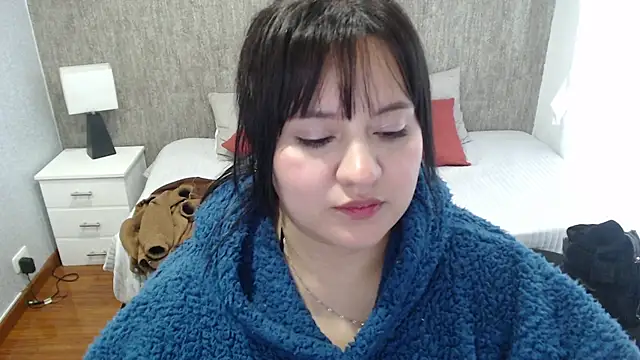 dannarossy  online show from January 2025 11:17:01 AM