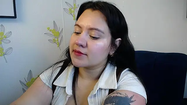 dannarossy  online show from February 2025 12:47:01 PM