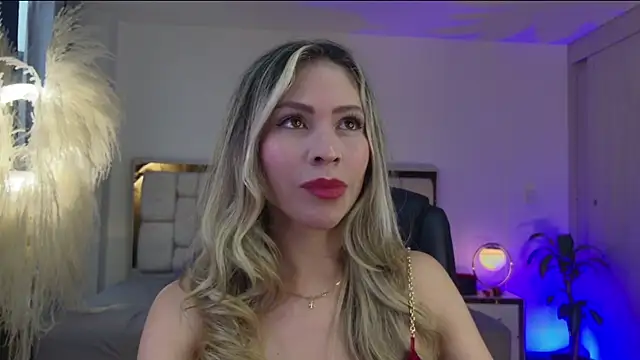 Ammy Castro online show from November 2025 09:21:02 PM