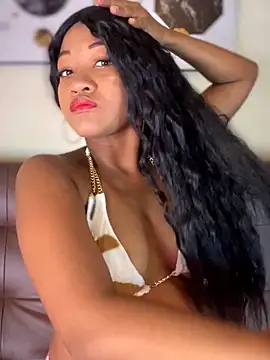 Snapshot of AleezaFrench chatting on June 2026 01:24:01 PM AleezaFrench online show from June 2026 01:24:01 PM