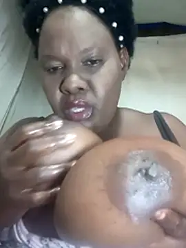 Snapshot of Afriqmom chatting on July 2026 03:18:02 PM Afriqmom online show from July 2026 03:18:02 PM