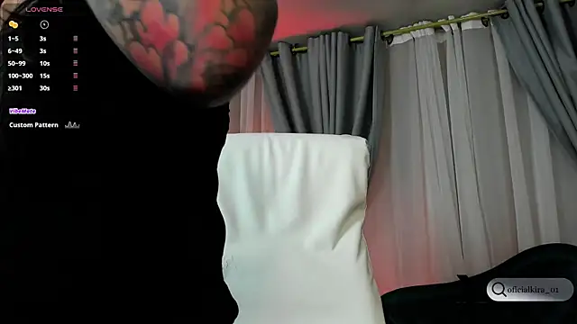 Snapshot of kira_moon__ chatting on October 2025 09:37:01 PM kira moon online show from October 2025 09:37:01 PM