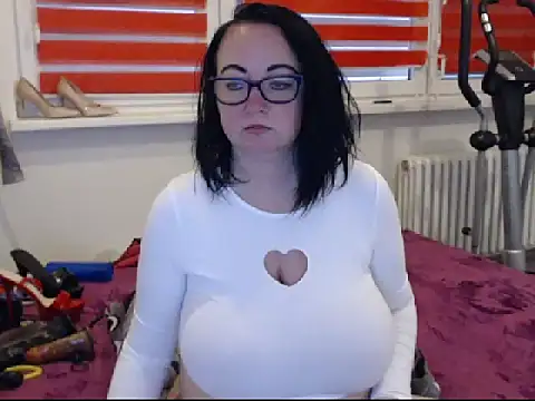 Alexie33 online show from January 2025 12:07:01 PM