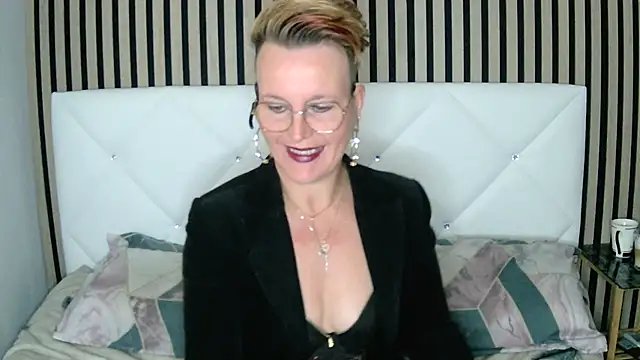 Snapshot of xxNoeliaxx chatting on December 2024 08:16:02 AM xxNoeliaxx online show from December 2024 08:16:02 AM