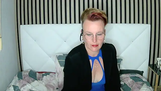 Snapshot of xxNoeliaxx chatting on February 2025 07:55:02 AM xxNoeliaxx online show from February 2025 07:55:02 AM