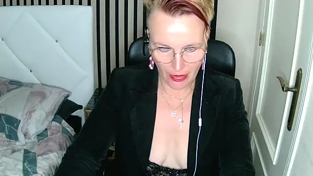Snapshot of xxNoeliaxx chatting on March 2025 07:41:01 AM xxNoeliaxx online show from March 2025 07:41:01 AM