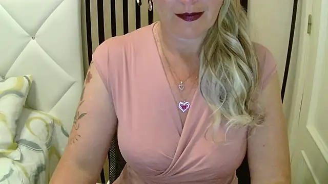 xxNoeliaxx online show from February 2026 07:52:01 AM