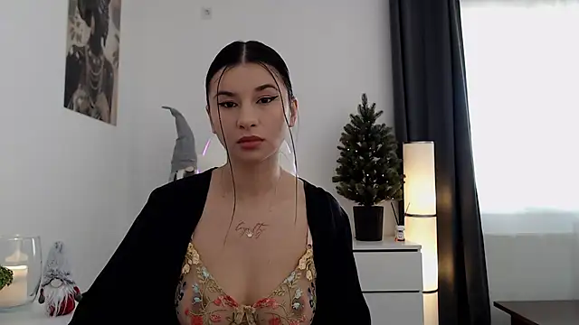 Snapshot of Simply_the_best chatting on December 2024 09:46:01 AM Simply the best online show from December 2024 09:46:01 AM