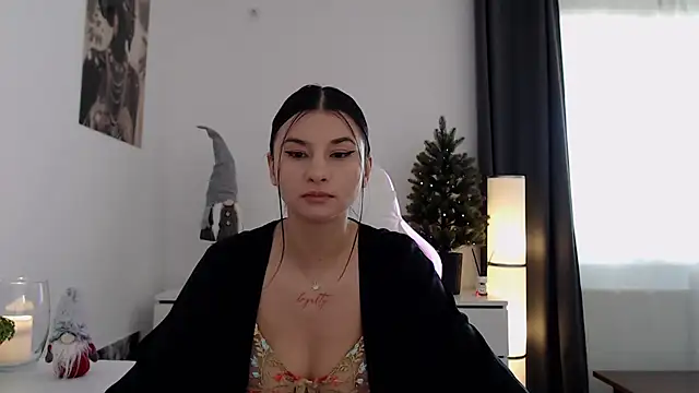 Snapshot of Simply_the_best chatting on December 2024 12:50:02 PM Simply the best online show from December 2024 12:50:02 PM