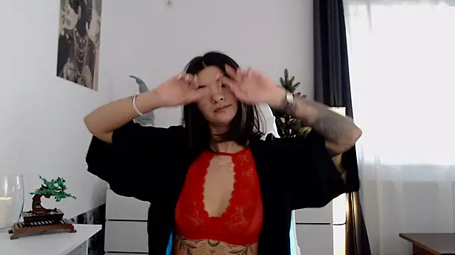 Snapshot of Simply_the_best chatting on January 2025 02:40:02 PM Simply the best online show from January 2025 02:40:02 PM