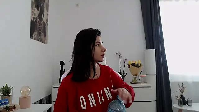 Snapshot of Simply_the_best chatting on March 2025 01:14:02 PM Simply the best online show from March 2025 01:14:02 PM