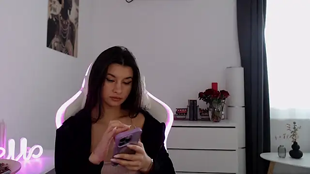 Snapshot of Simply_the_best chatting on October 2025 01:33:02 PM Simply the best online show from October 2025 01:33:02 PM