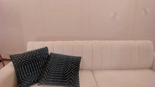 JessicaWilliams1 online show from February 2025 04:48:02 PM