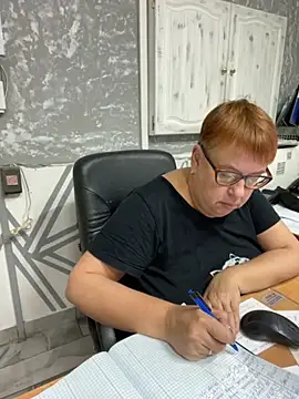 Klio5678 online show from November 2025 07:13:02 PM