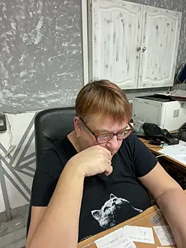 Klio5678 online show from December 2025 07:20:01 PM