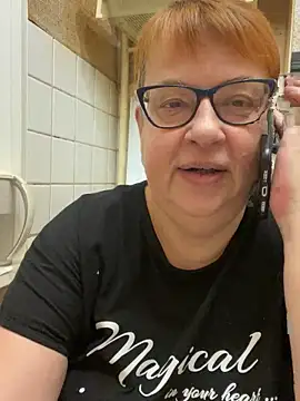 Klio5678 online show from March 2026 06:48:01 PM