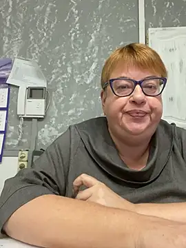 Klio5678 online show from July 2026 12:20:01 PM