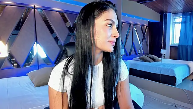 carina rossi online show from January 2025 01:04:02 PM