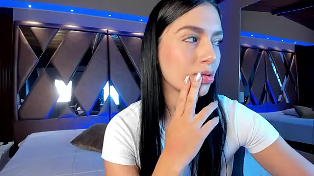 carina rossi online show from January 2025 11:36:02 AM