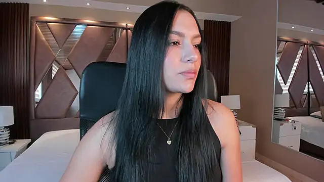 carina rossi online show from October 2025 01:18:01 PM