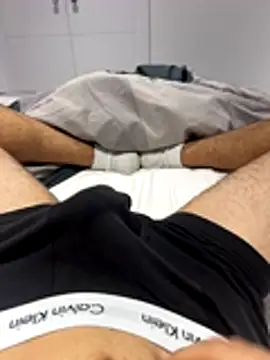 h0rnyguy001 online show from October 2025 06:05:01 AM