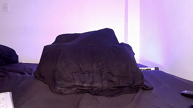 caarlywhitee online show from April 2026 02:51:02 AM